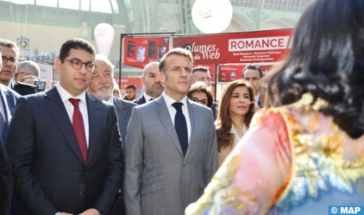 MAP - Macron Visits Moroccan Pavilion at Paris Book Festival, Hails ...